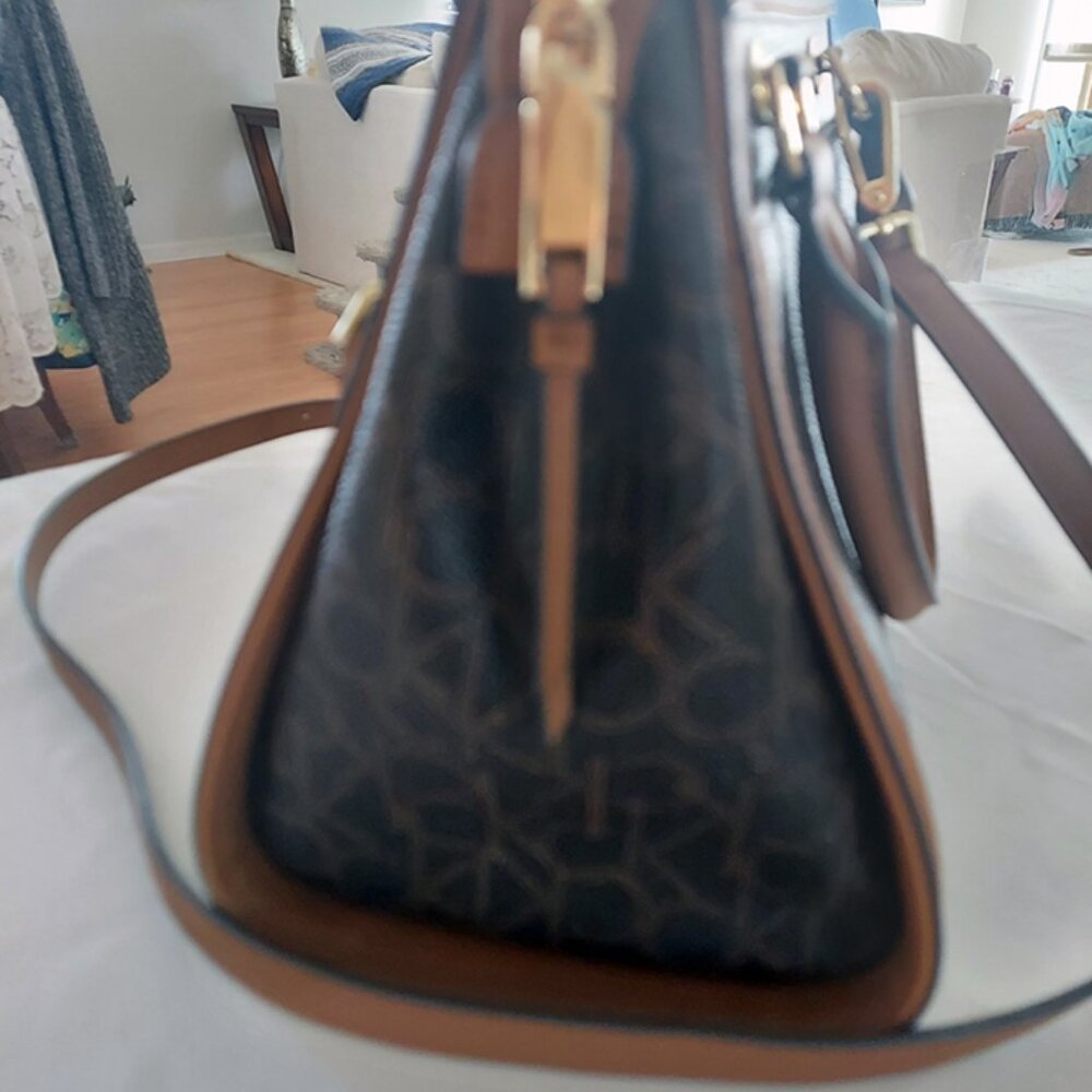 Calvin Klein Janae Orchid Logo Print Satchel in Brown - Picture 4 of 7